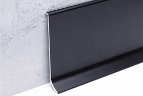 Алюминиевый напольный плинтус Русский профиль, черный матовый, 40х11,2х2500 мм, 1 м.п